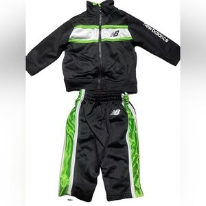New Balance Black and Green Athletic Set